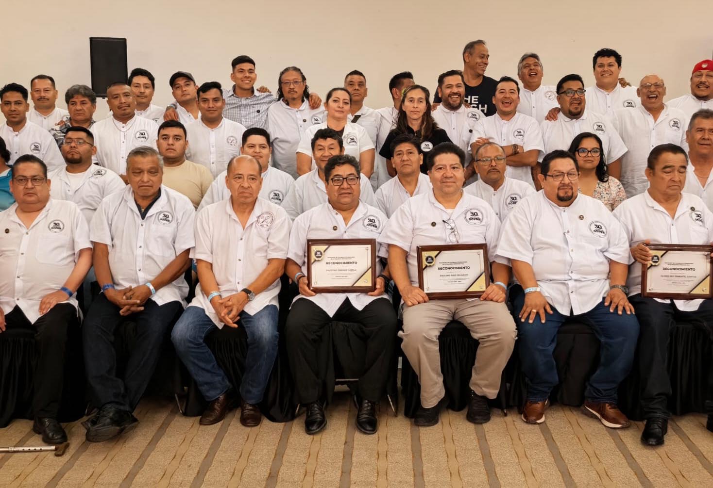 Asociación de Cerrajeros Profesionales de la República Mexicana